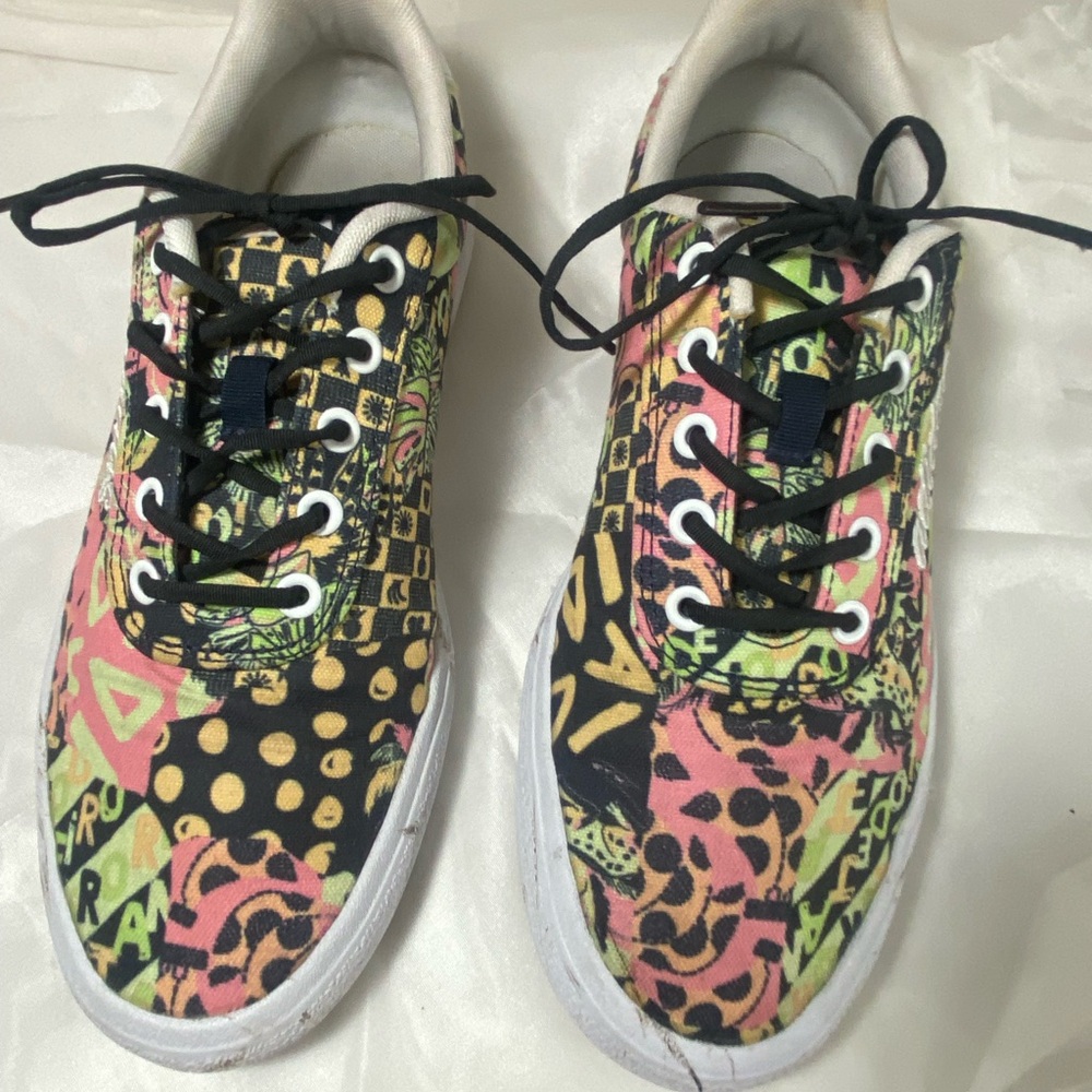 ⬇️🔴 ADIDAS multi colored graphic art sneakers 🎨 - Picture 4 of 6